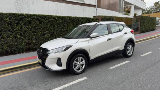 NISSAN KICKS 1.6 16V FLEXSTART ACTIVE XTRONIC